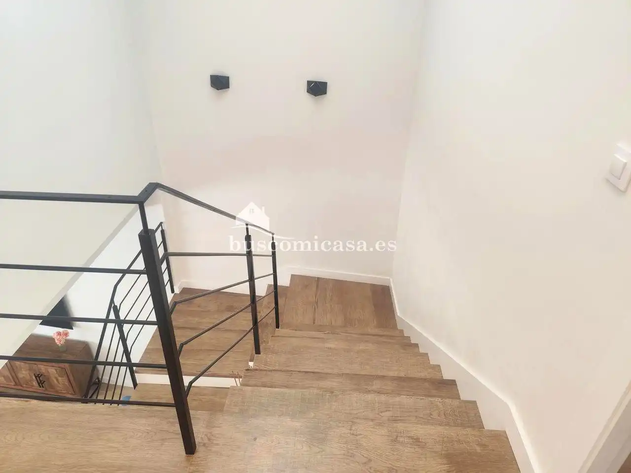 Casa adosada en venda en Fuerte del Rey amb Aire condicionat, Calefacció i Jardí privat