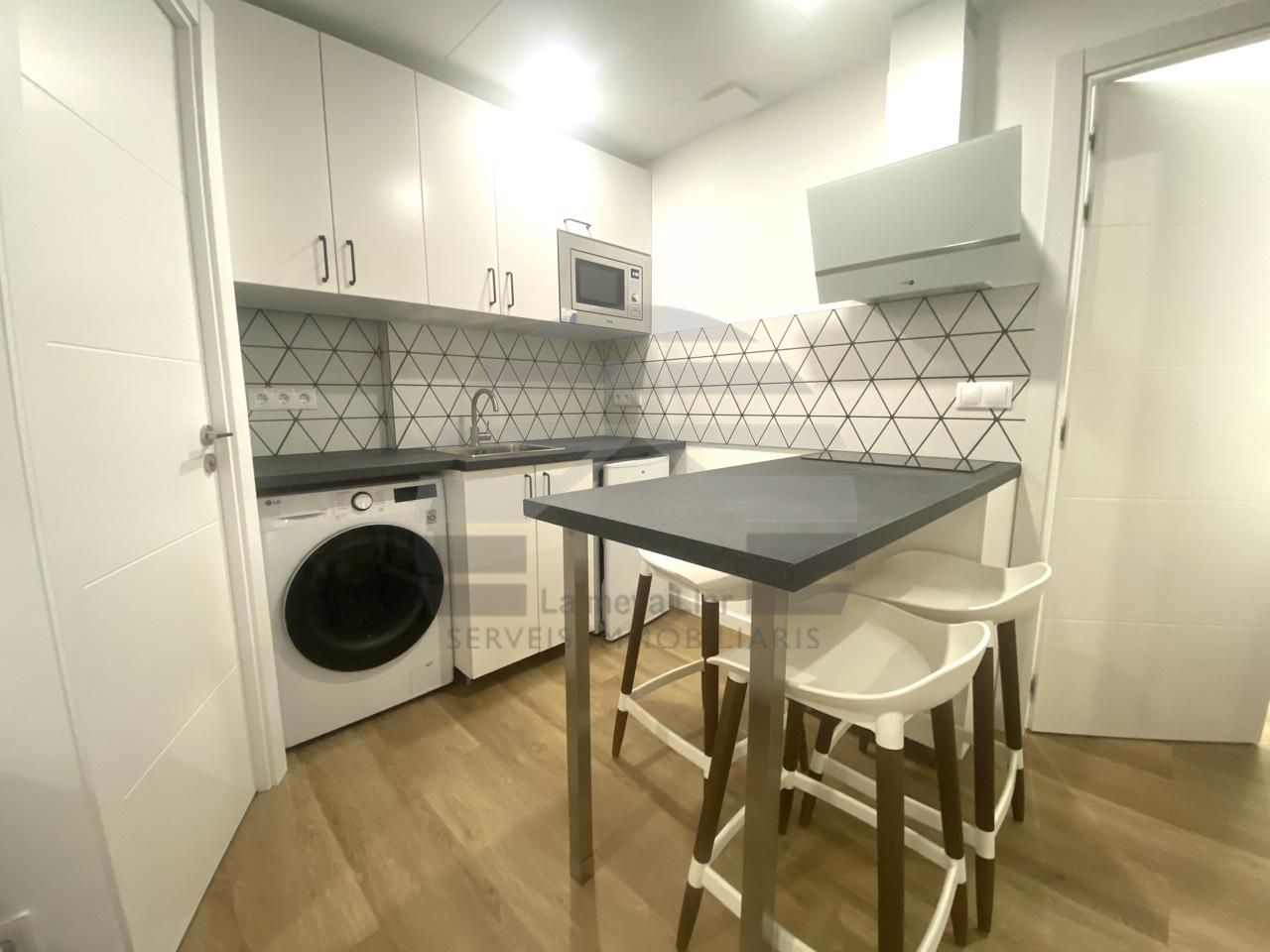 Cuina de Planta baixa en venda en  Barcelona Capital amb Aire condicionat, Calefacció i Moblat