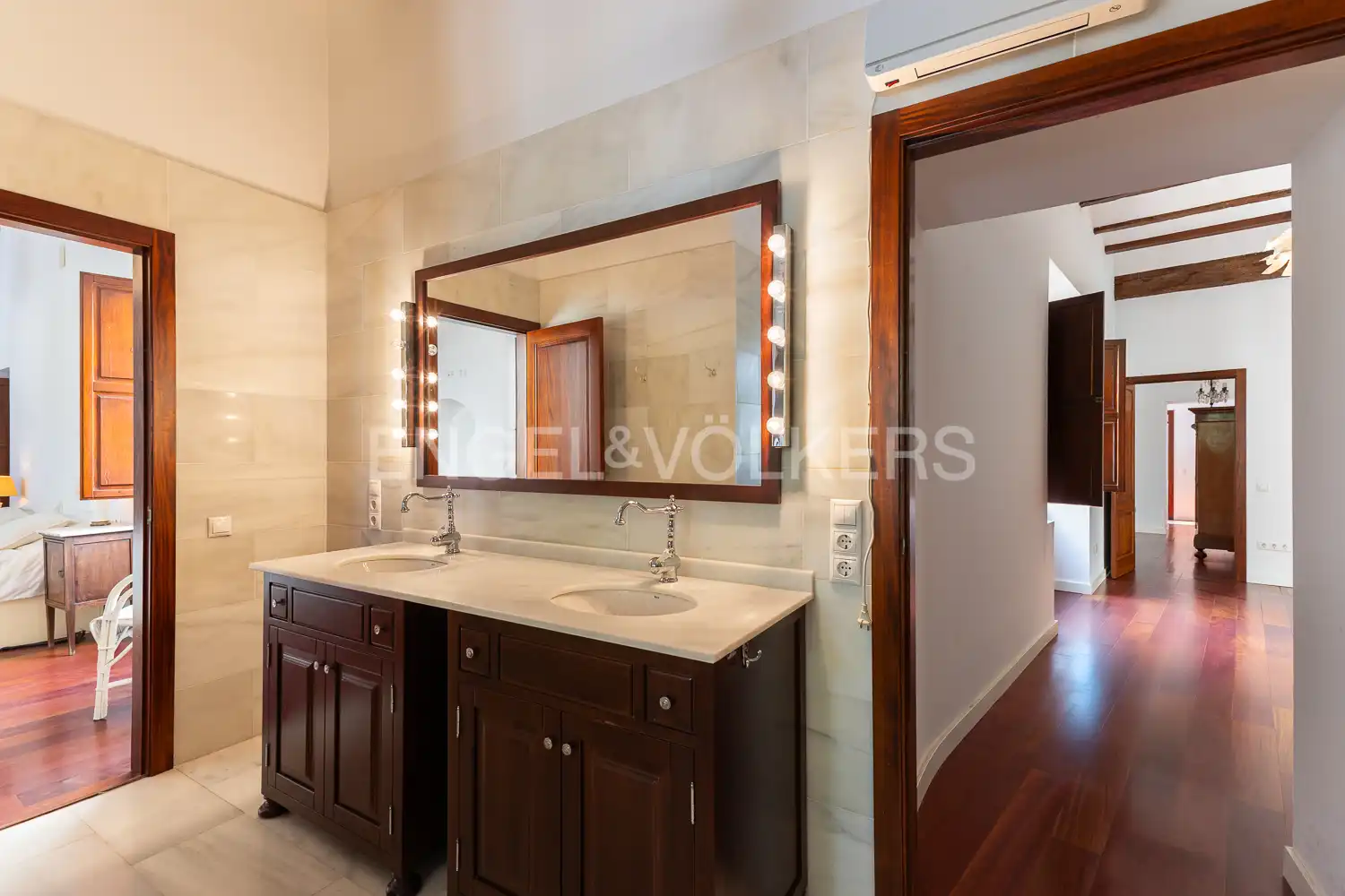 Baño de Casa o chalet en venta en Manuel con Aire acondicionado, Calefacción y Parquet