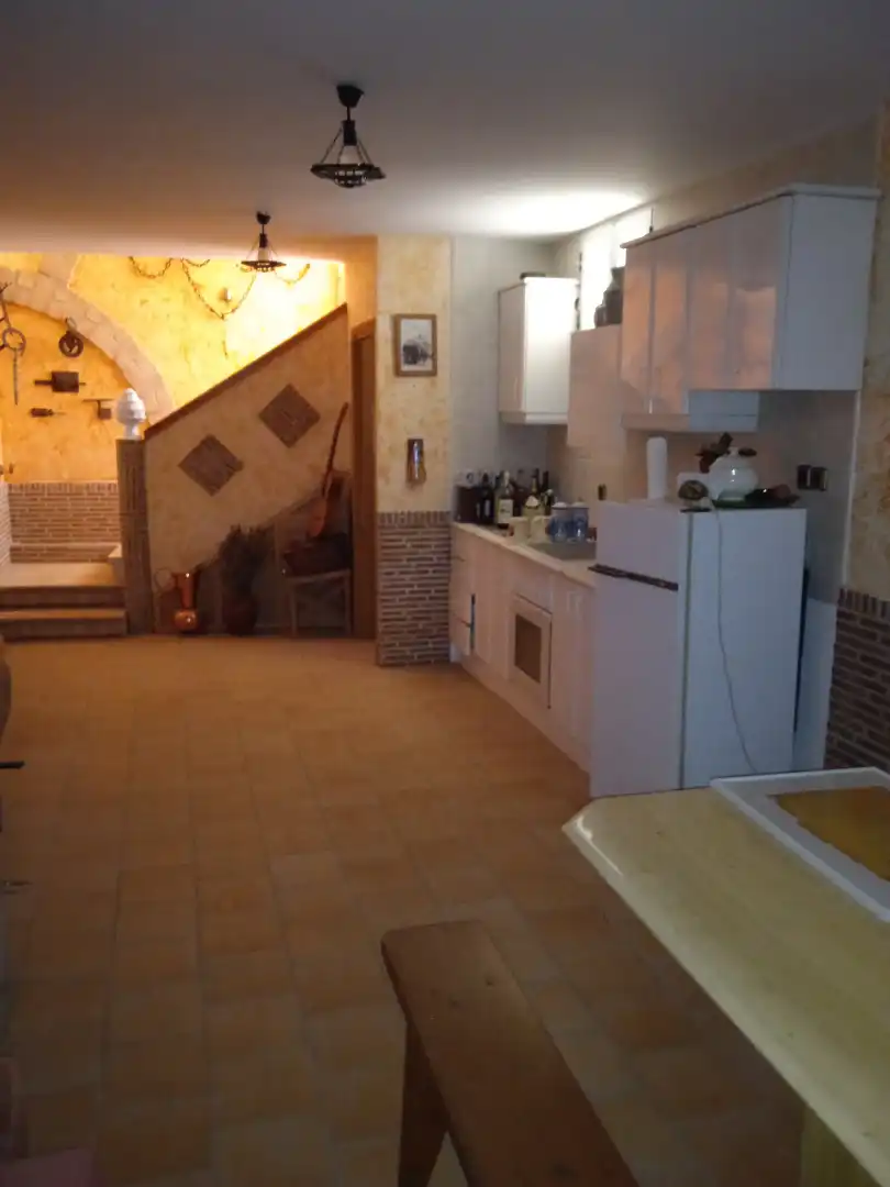 Cuina de Casa adosada en venda en Vinaceite amb Calefacció, Moblat i Forn