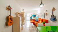 Living room of Flat for sale in Girona Capital  with Air Conditioner, Heating and Terrace