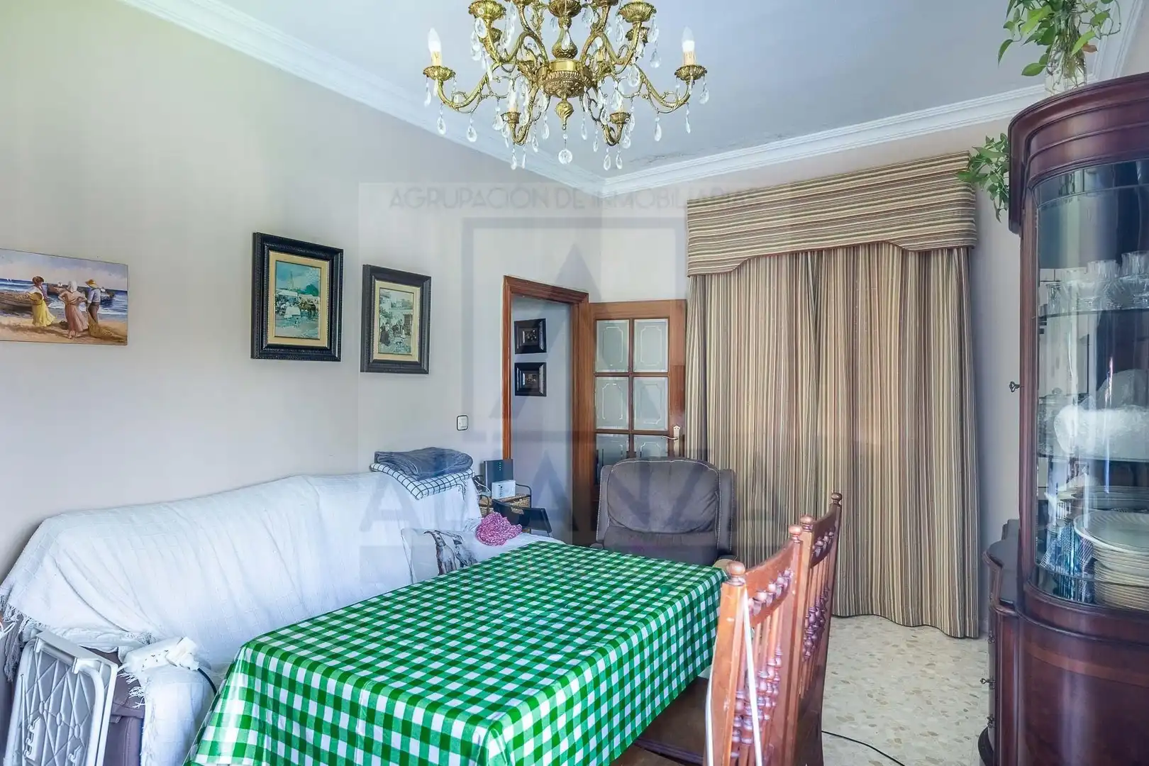 Sala de estar de Casa o chalet en venta en Salteras con Aire acondicionado, Jardín privado y Piscina