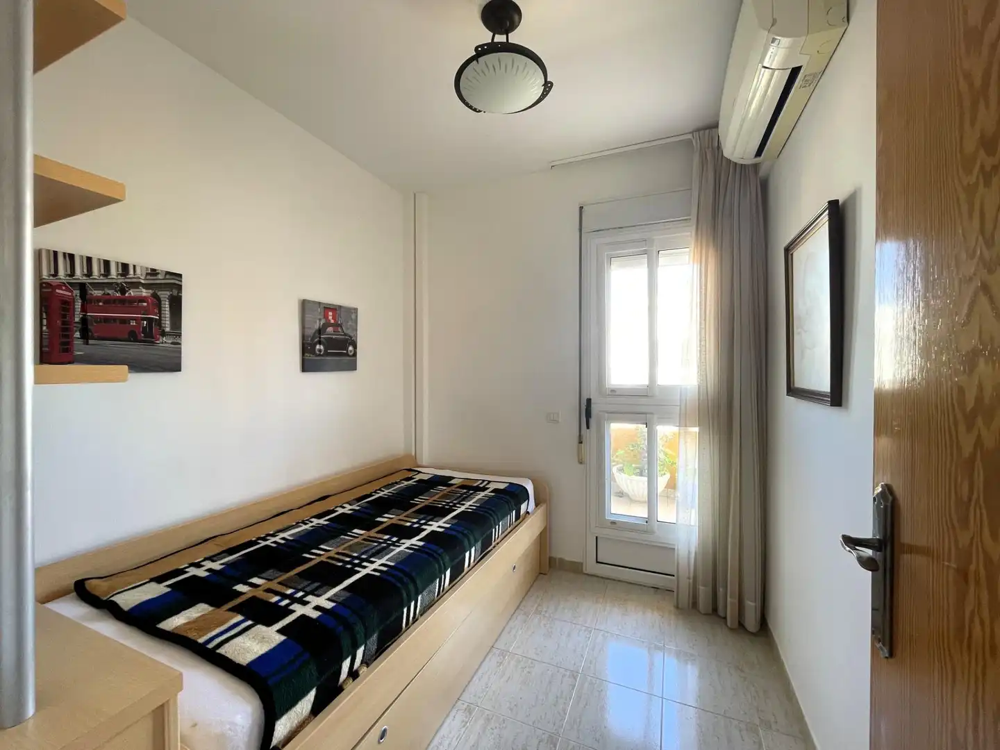 Dormitori de Casa adosada en venda en Oropesa del Mar / Orpesa amb Aire condicionat, Calefacció i Terrassa