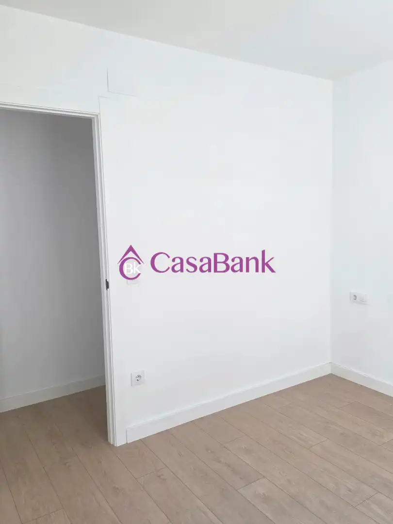 Wohnung zum Verkauf in Córdoba mit Klimaanlage und Terrasse