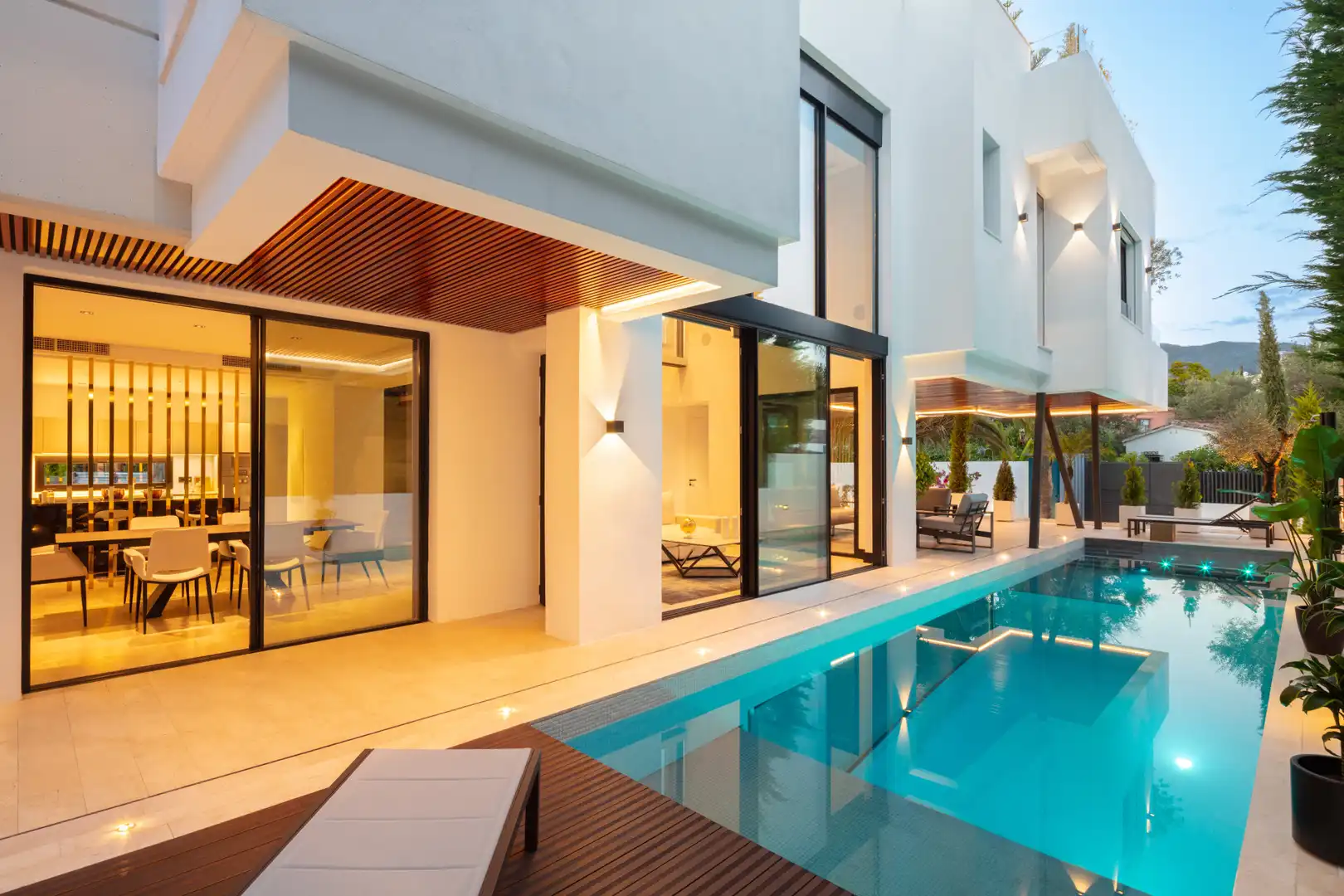 Piscina de Casa o xalet en venda en Marbella amb Aire condicionat, Jardí privat i Terrassa