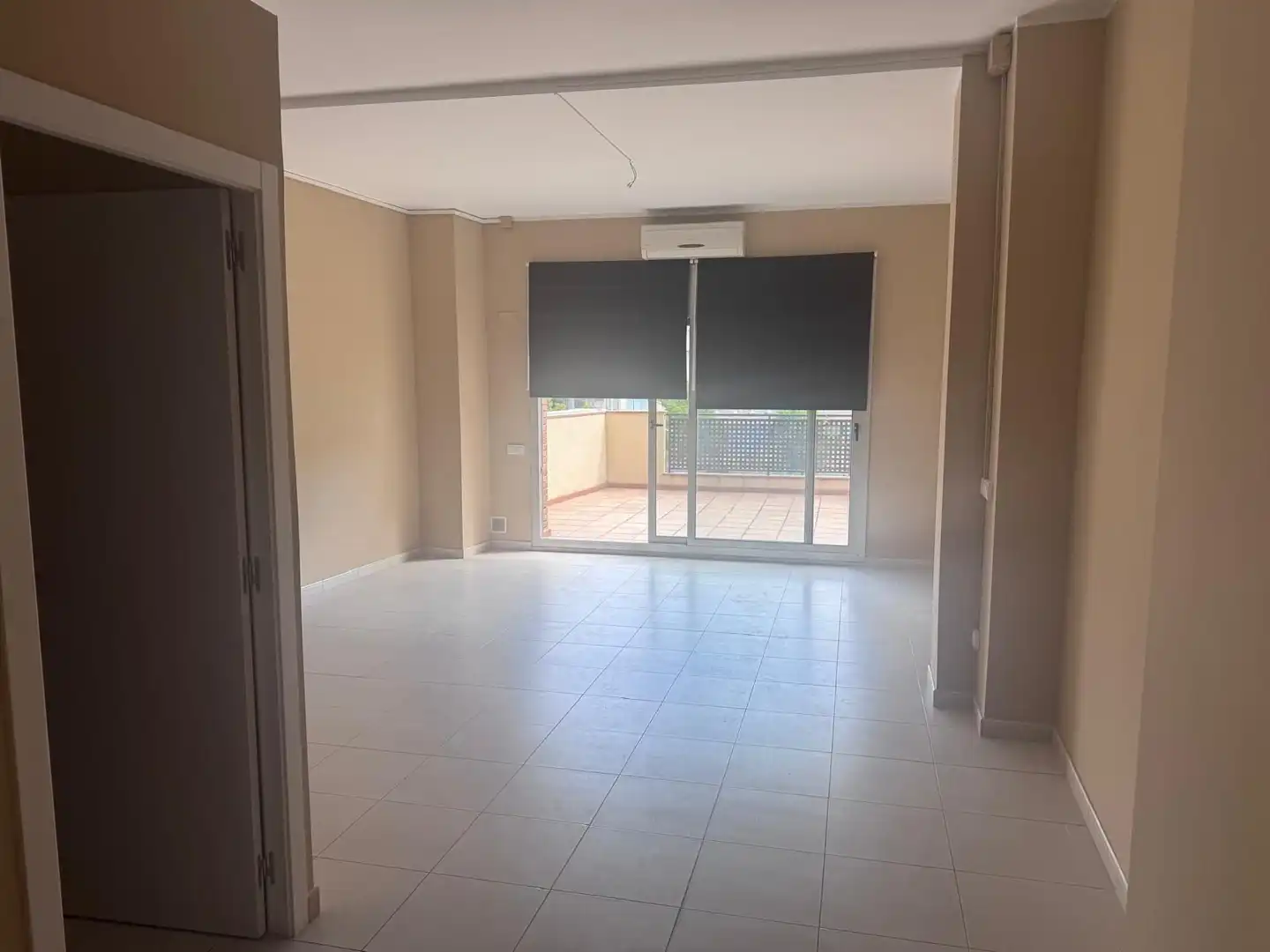 Local comercial en venta en Vallirana