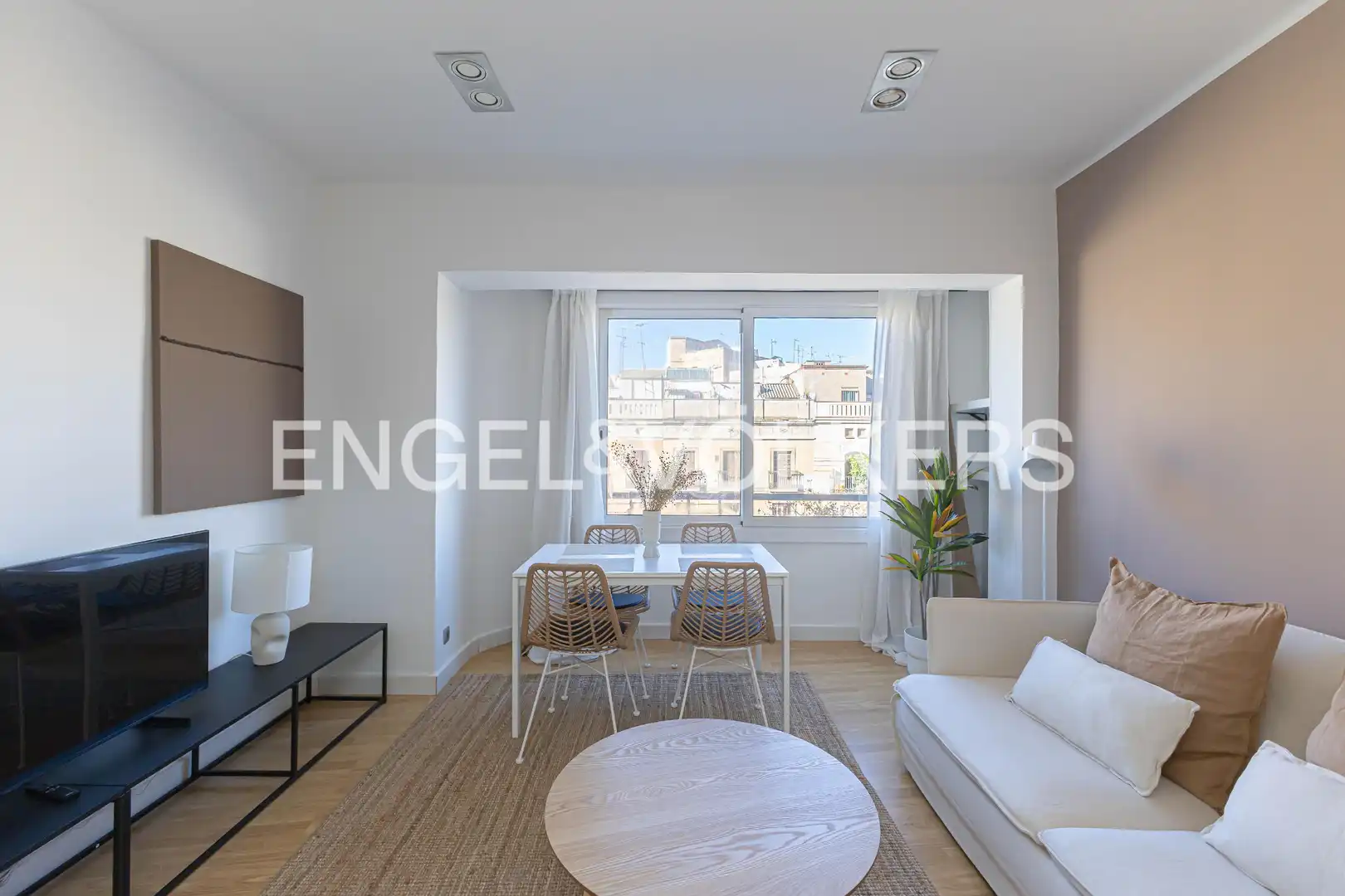 Vista exterior de Estudi de lloguer en Barcelona amb Calefacció i Moblat