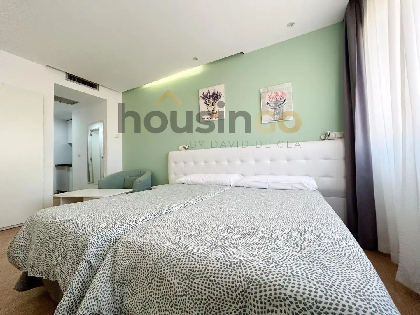 Habitación de Estudio de alquiler en Madrid con Aire acondicionado, Calefacción y Amueblado