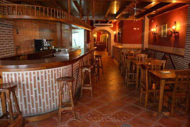 Local comercial en Venta en Calle San Pedro en Íscar