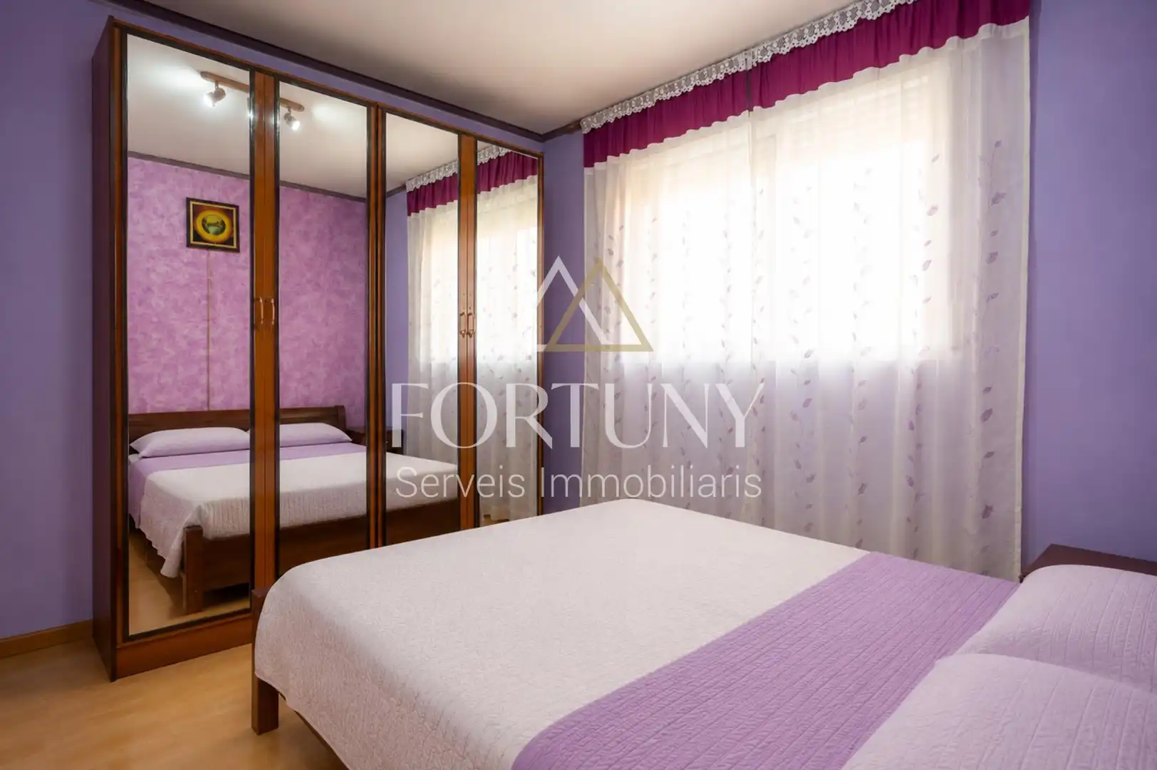 Schlafzimmer von Erdgeschoss zum Verkauf in Reus mit Parkett und Balkon