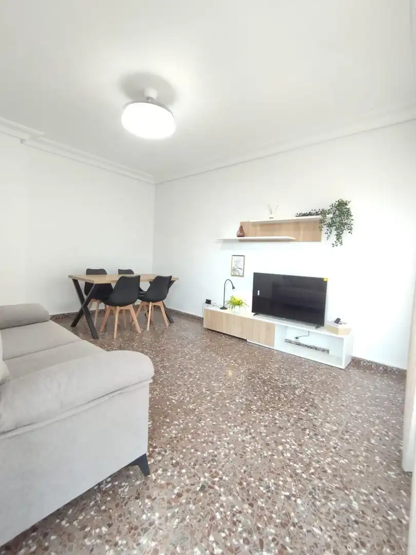 Sala de estar de Piso de alquiler en Murcia con Aire acondicionado, Calefacción y Amueblado