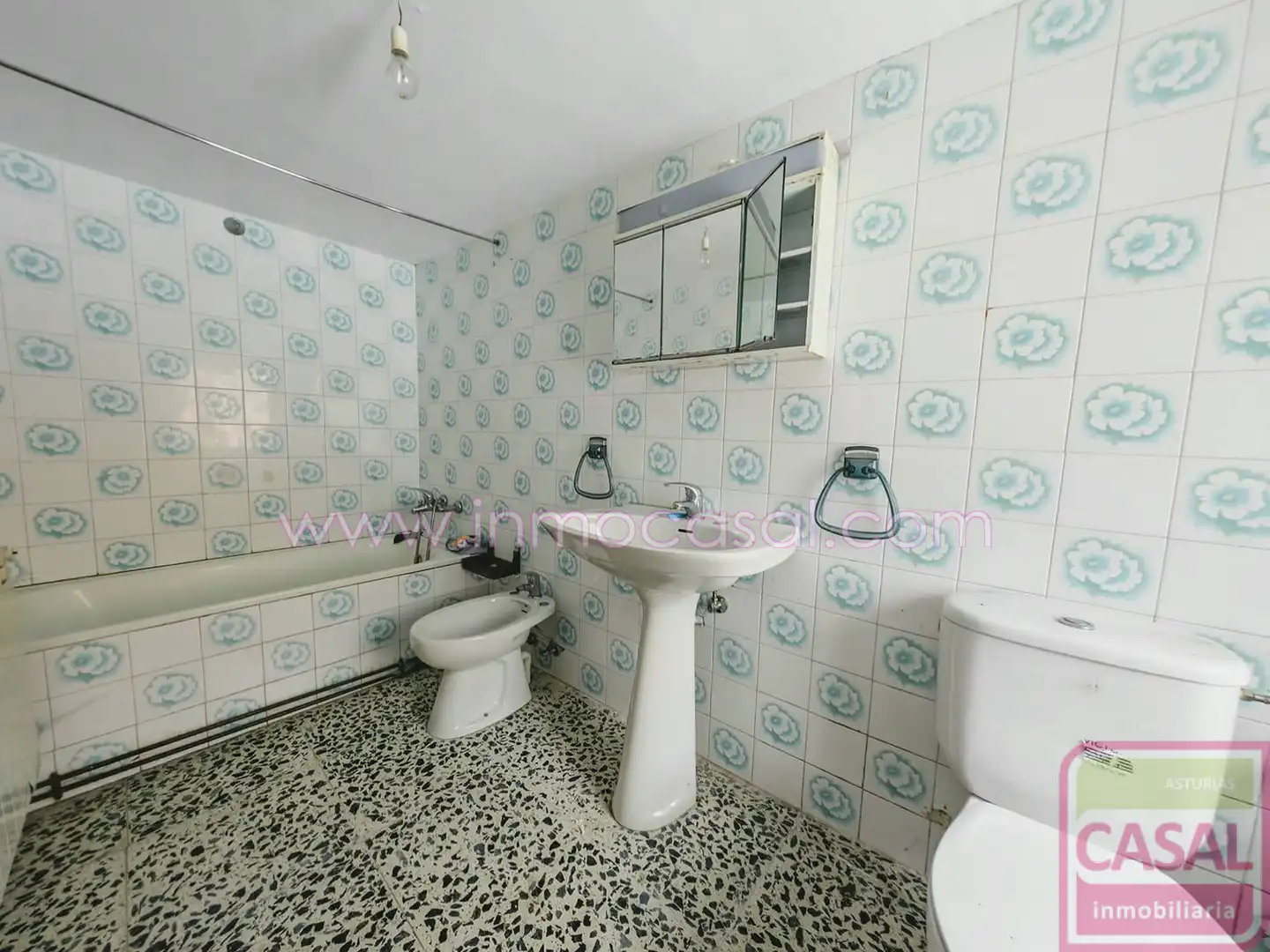 Baño de Casa o chalet en venta en León Capital  con Calefacción, Trastero y Amueblado