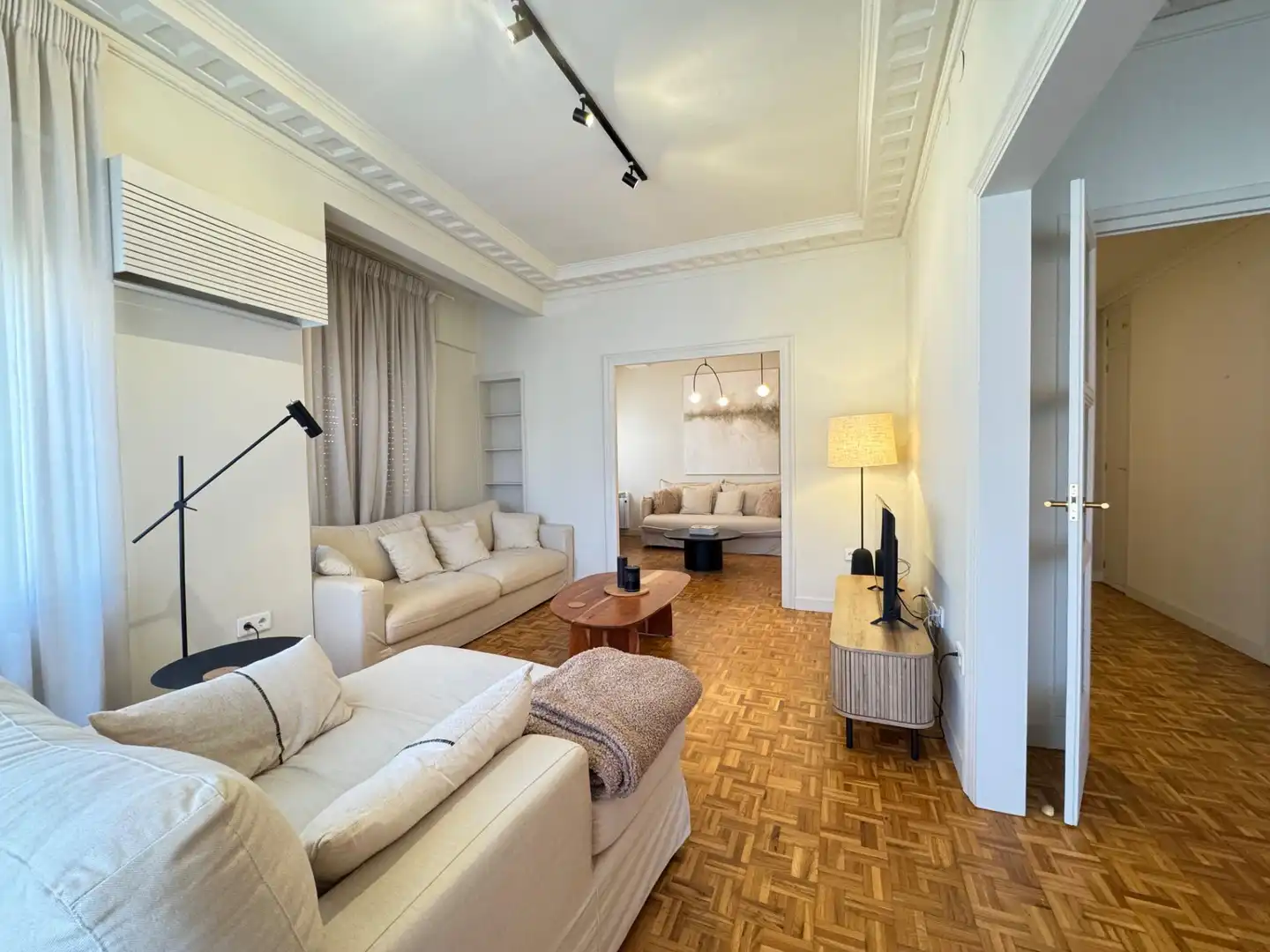 Wohnzimmer von Wohnung zum Verkauf in Alicante / Alacant mit Klimaanlage, Heizung und Parkett
