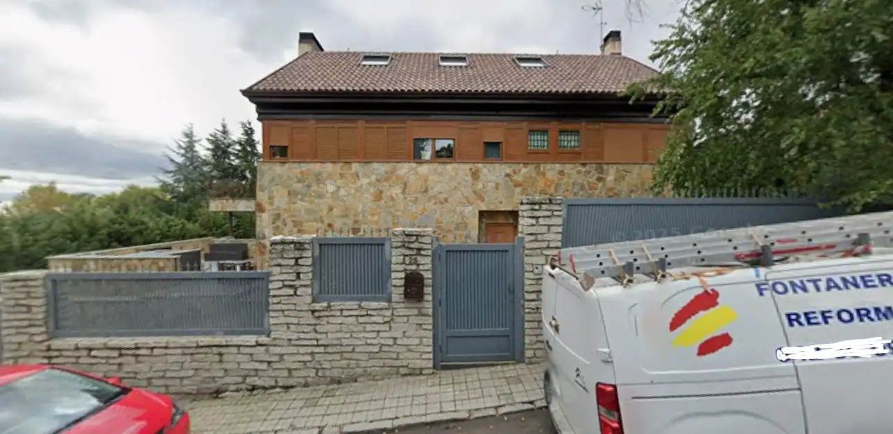 Vista exterior de Pis en venda en San Lorenzo de El Escorial