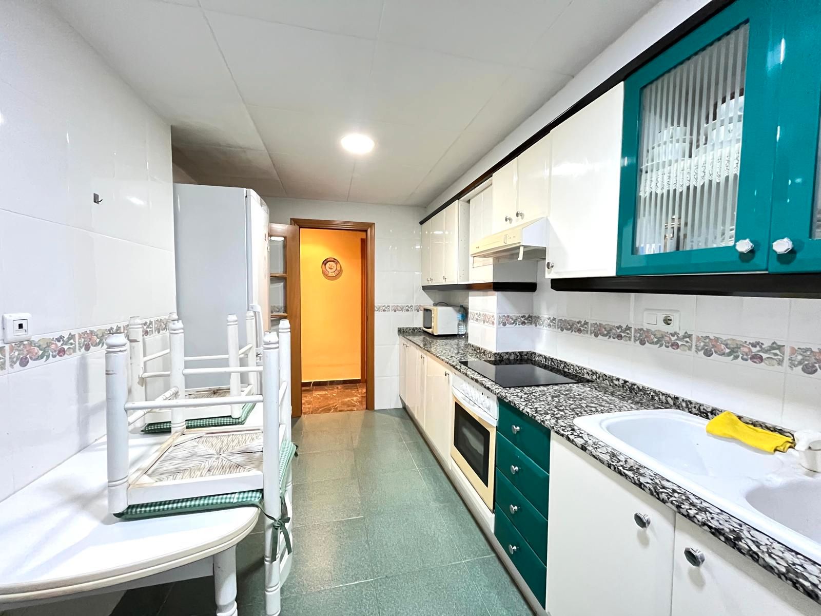 Kitchen of Flat for sale in  Valencia Capital