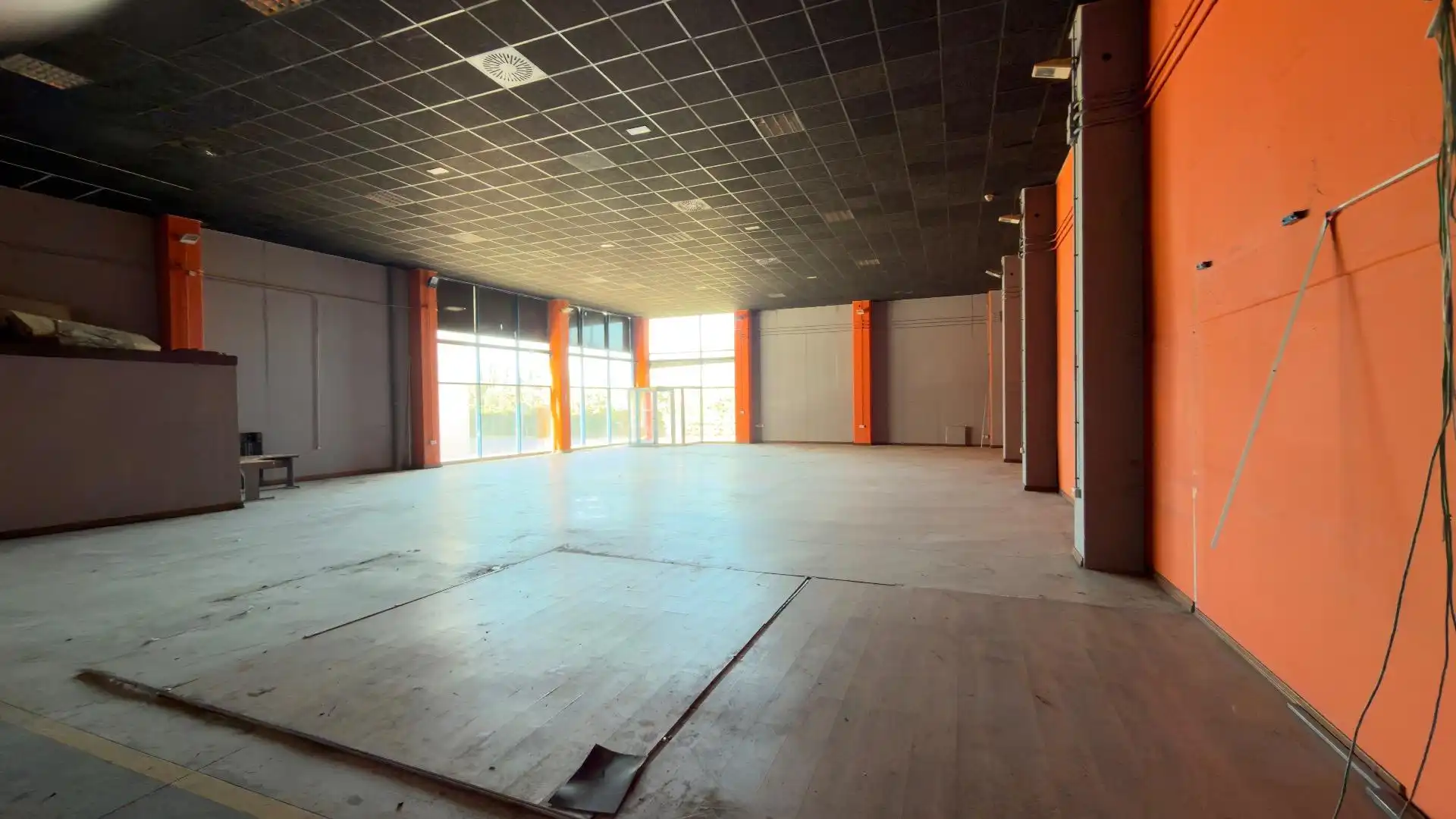 Nave industrial en venta en La Zubia Ciudad