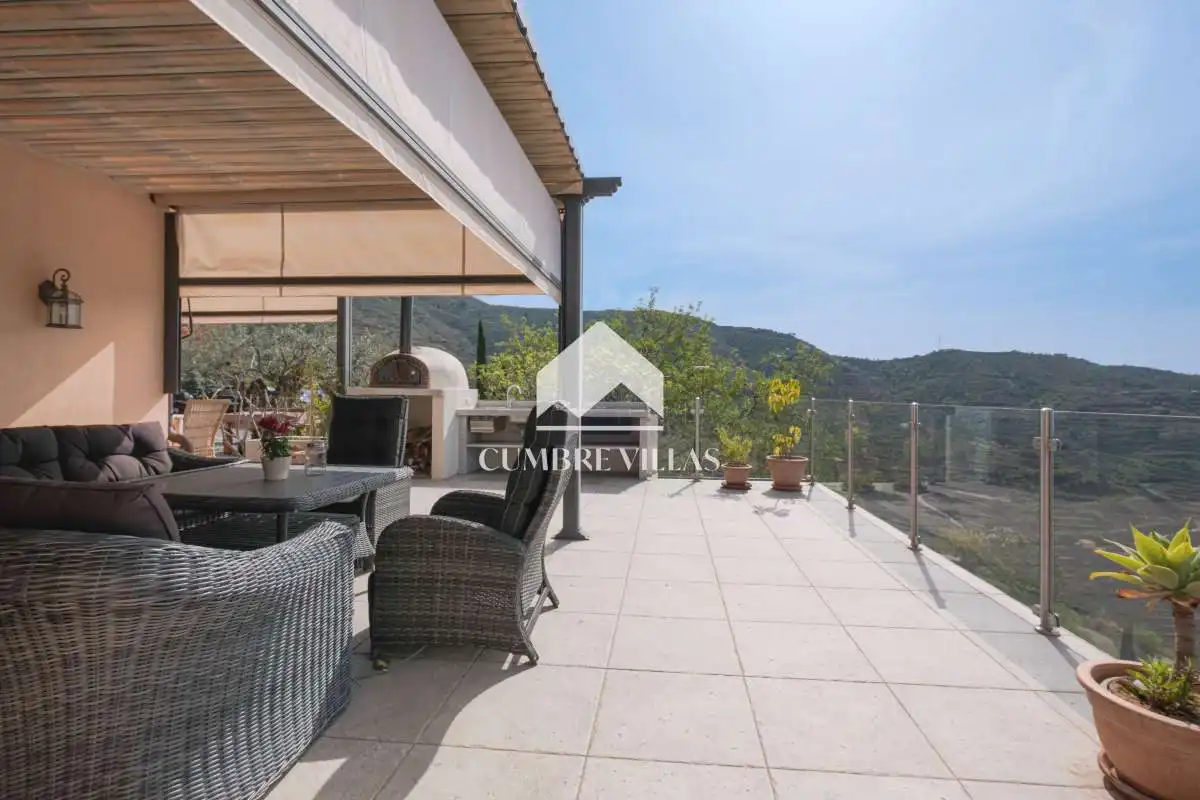 Casa rústica amb jardí en venda a Ítrabo, imagen 29