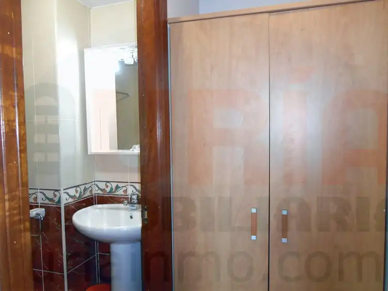 Apartments for rent in Calle Nueve de Mayo, Salesas - Foncalada - Campoamor