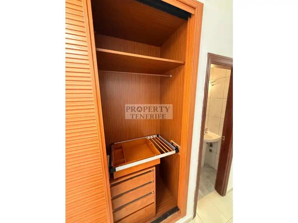 Dormitori de Apartament en venda en Arona