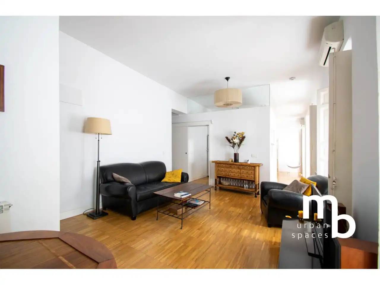Piso con terraza en venta en Calle Humilladero, imagen 2
