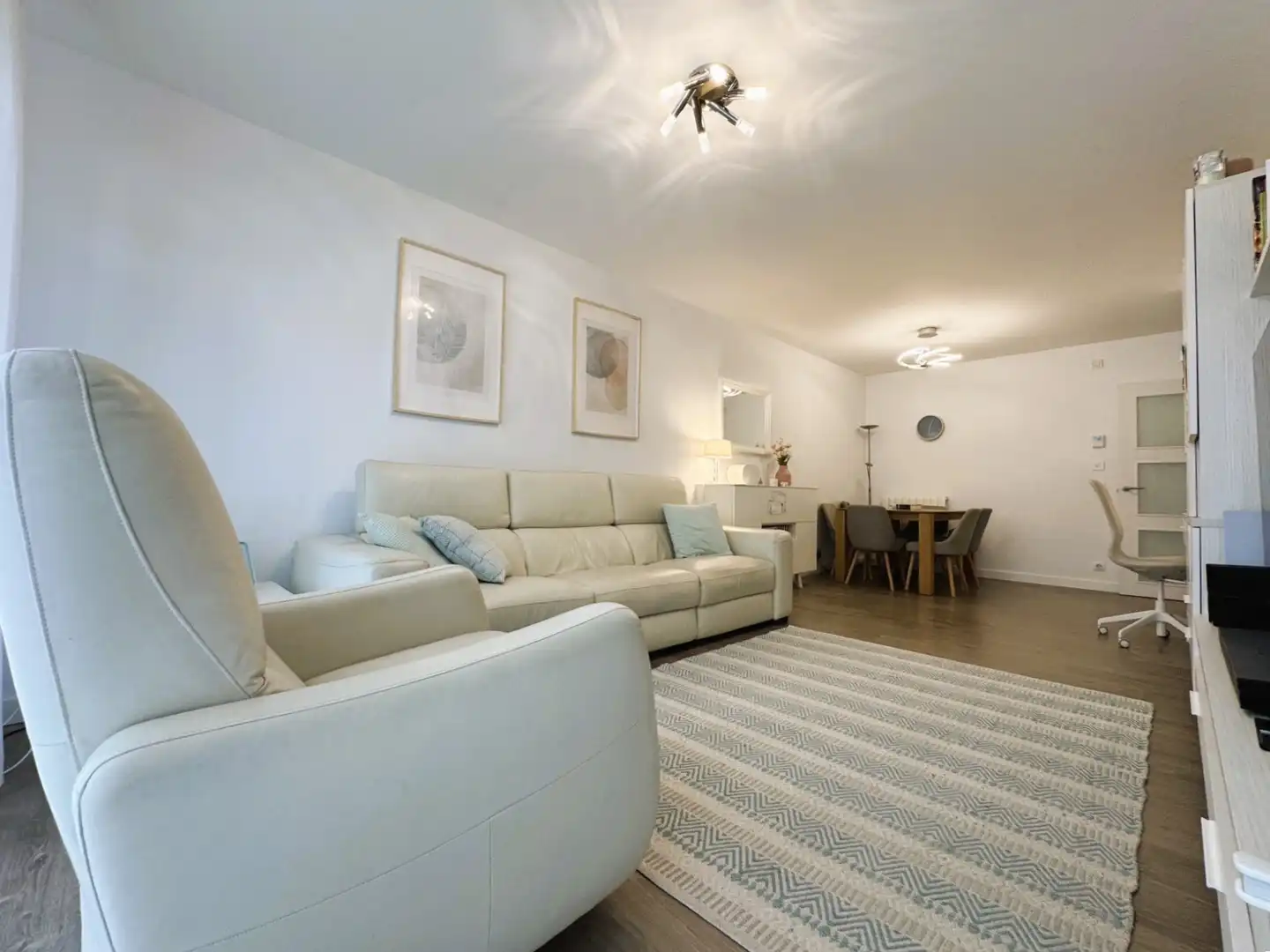 Sala de estar de Piso en venta en Urduliz con Calefacción, Parquet y Terraza