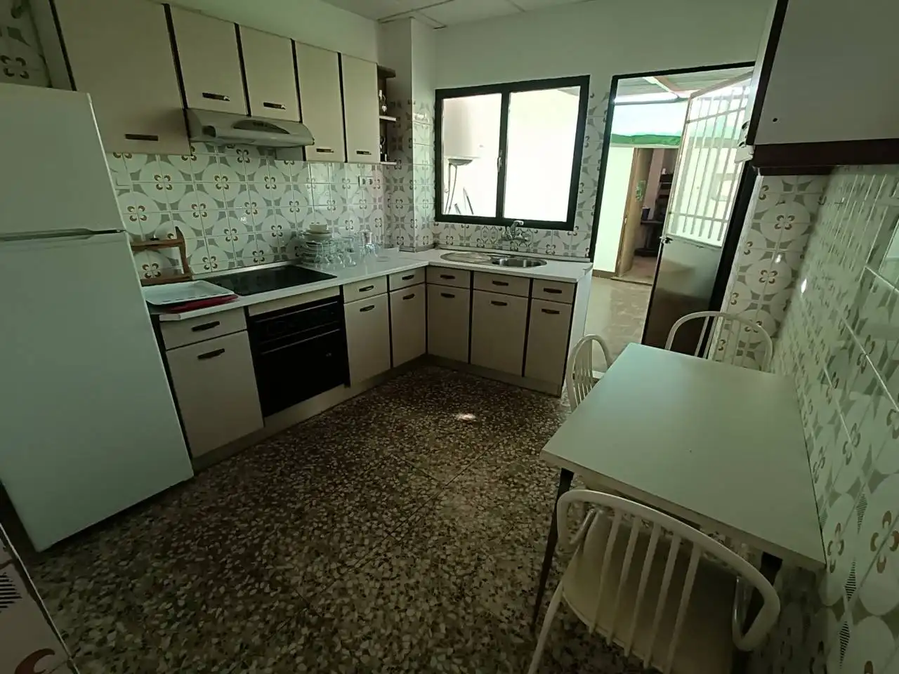 Cuina de Pis en venda en Huétor Tájar amb Terrassa, Traster i Moblat