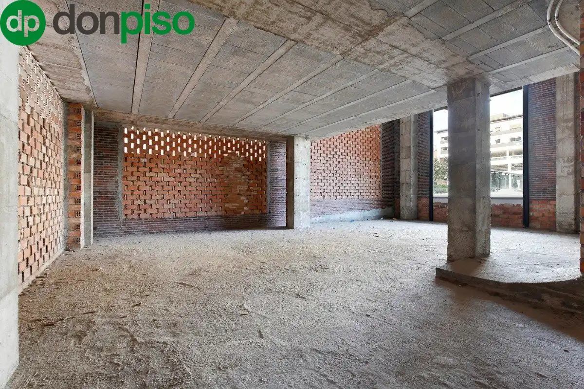 Local comercial en venda a Plaza San Lazaro, imagen 4