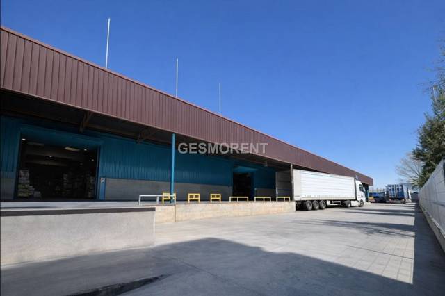 Nave industrial en Alquiler en El Barral Ferial