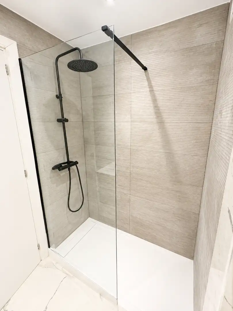 Bathroom of Apartments for rent in  Palma de Mallorca  with Air Conditioner, Heating and Oven