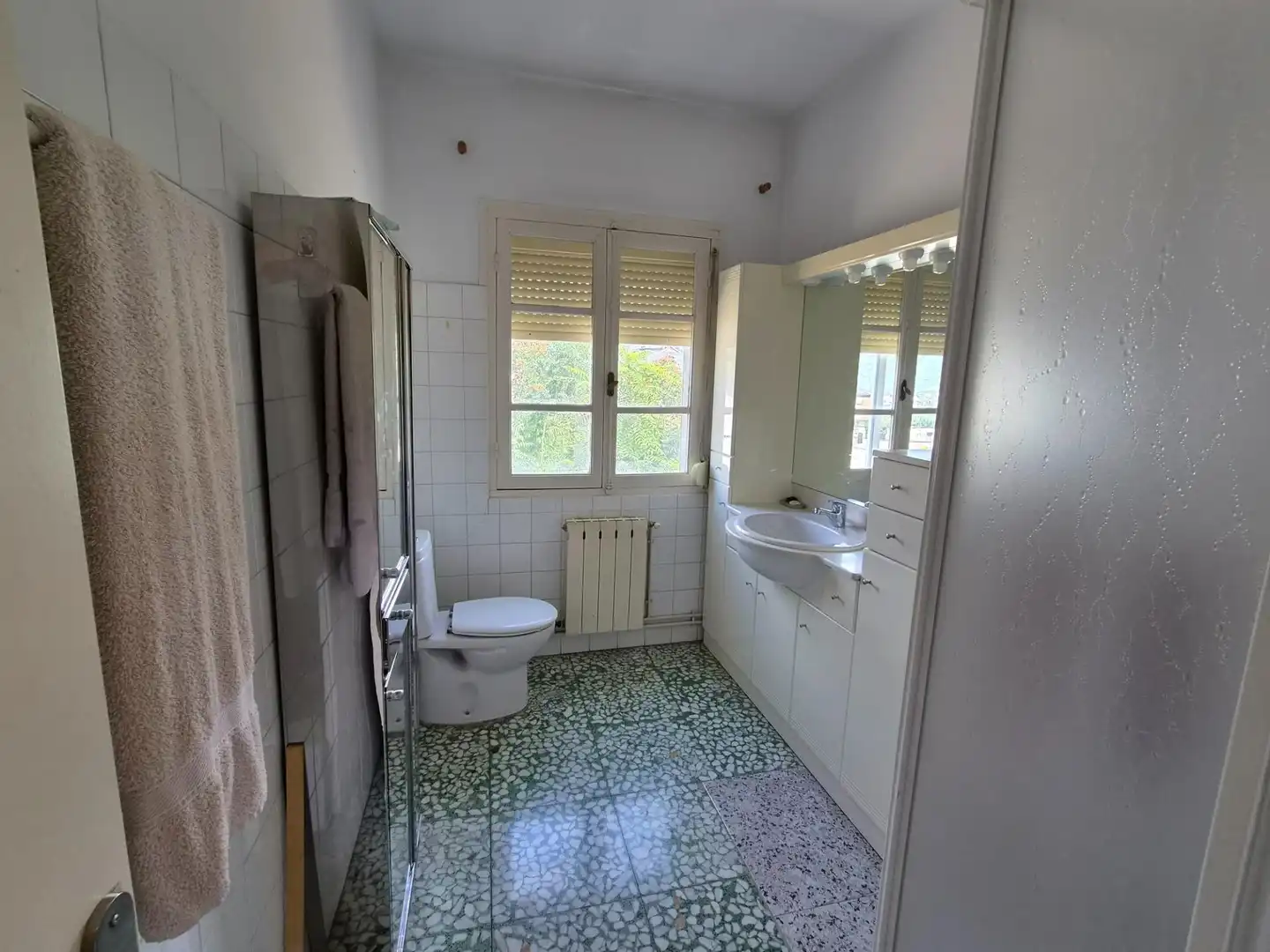 Bathroom of Residential for sale in Cacabelos