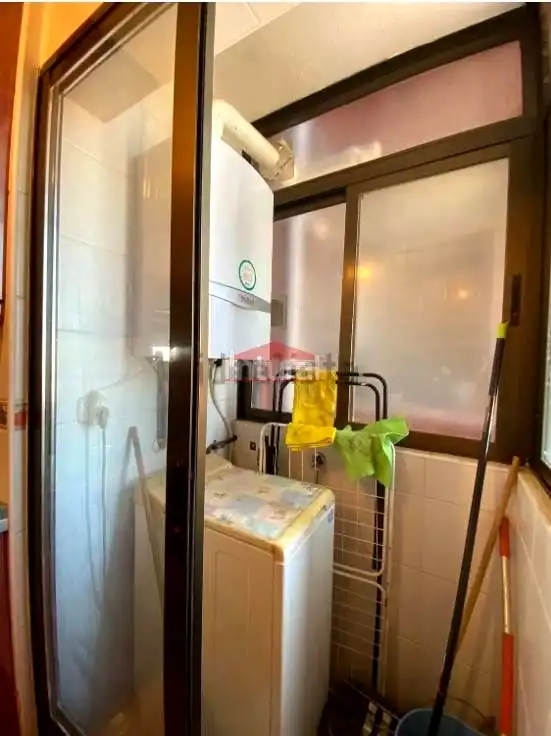 Baño de Piso en venta en Albacete con Calefacción, Terraza y Trastero