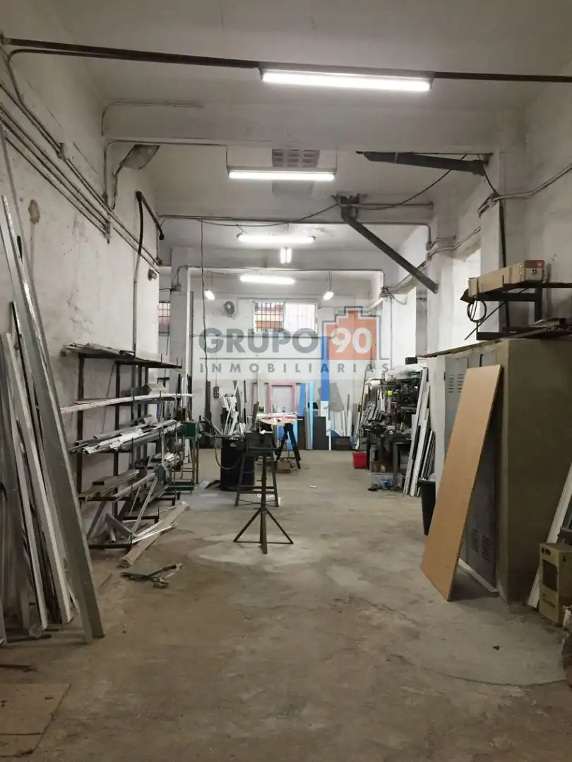 Nave industrial en venta en Valencia