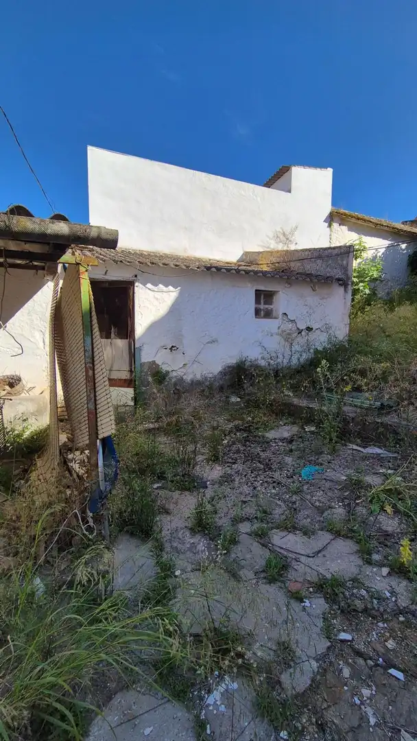 Residential zum Verkauf in Almodóvar del Río