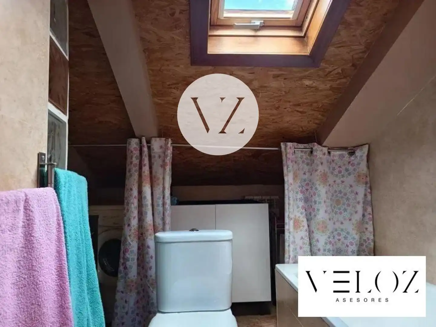 Badezimmer von Maisonette zur Miete in Salamanca mit Heizung und Waschmaschine