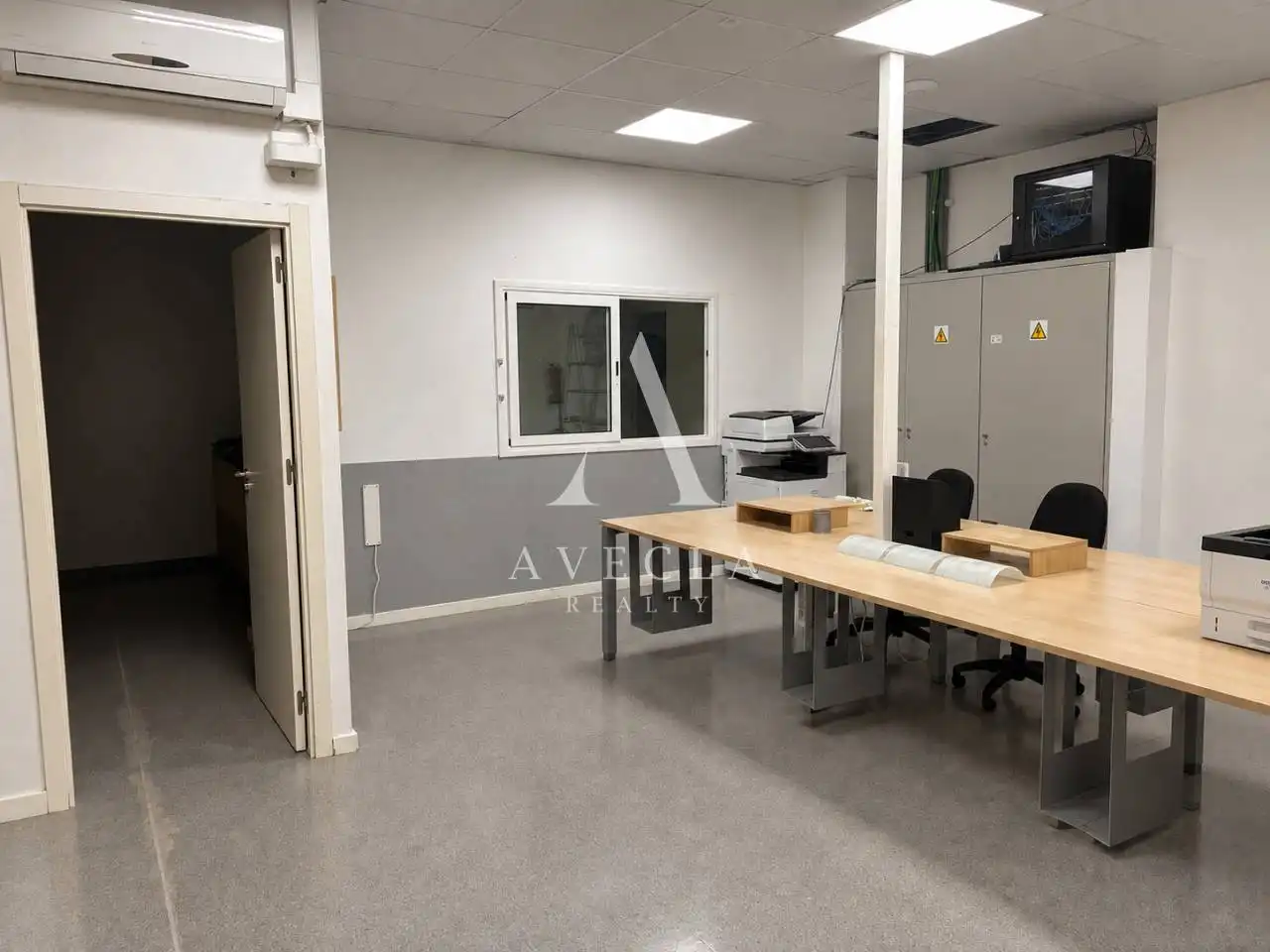 Nave industrial con ascensore in affitto a Calle Pintor Isidre Nonell 120, imagen 8