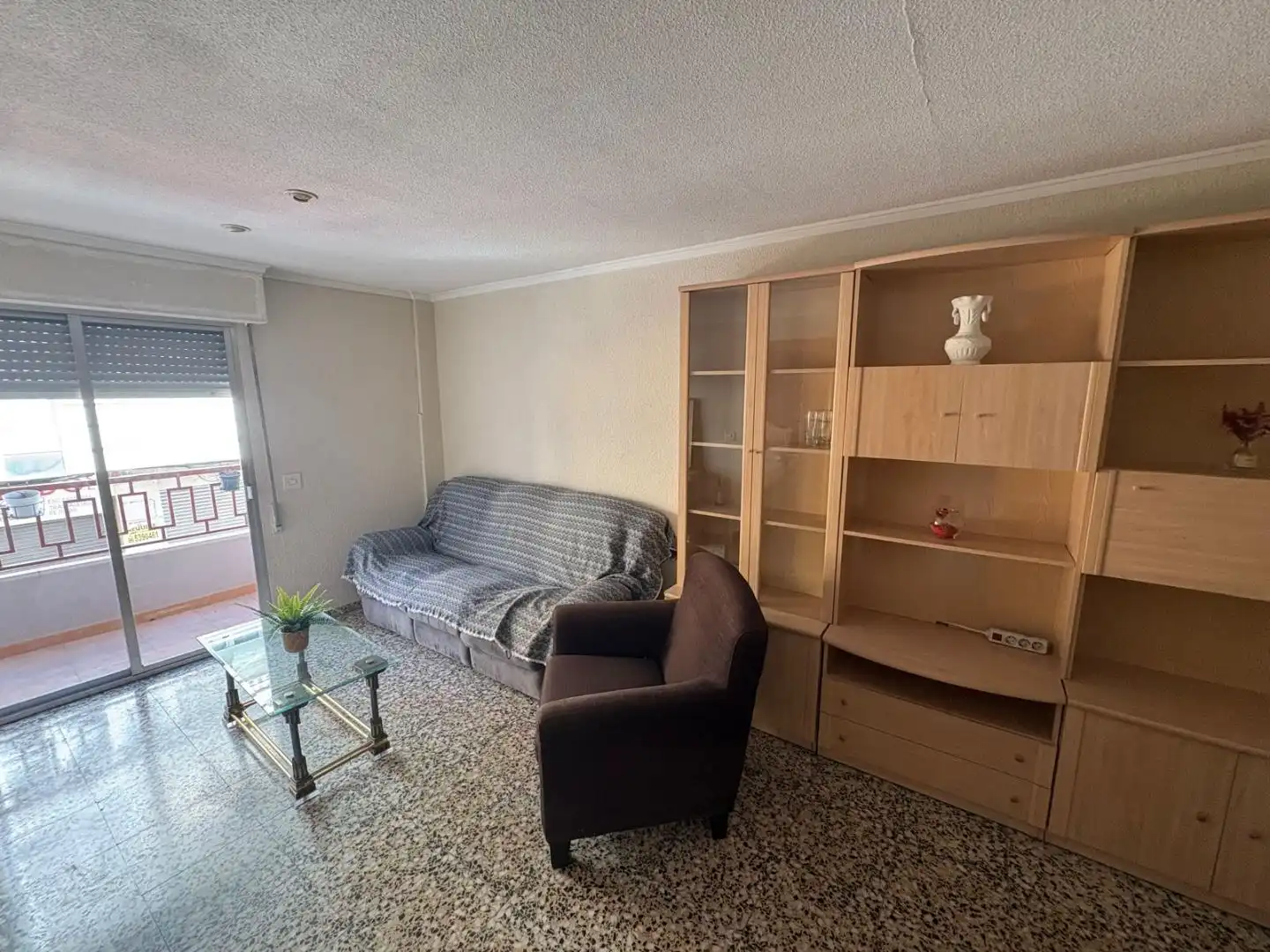 Living room of Flat for sale in Elda  with Terrace and Balcony