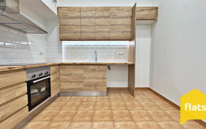 Kitchen of Planta baja for sale in Santa Coloma de Gramenet  with Parquet flooring and Furnished