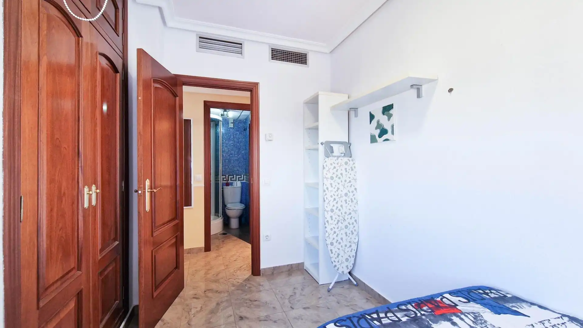 Bedroom of Flat for rent in Badajoz