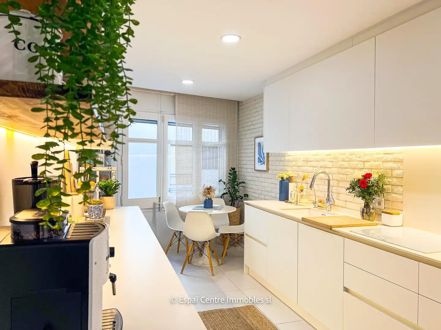 Cocina de Casa o chalet en venta en Molins de Rei con Aire acondicionado, Calefacción y Terraza