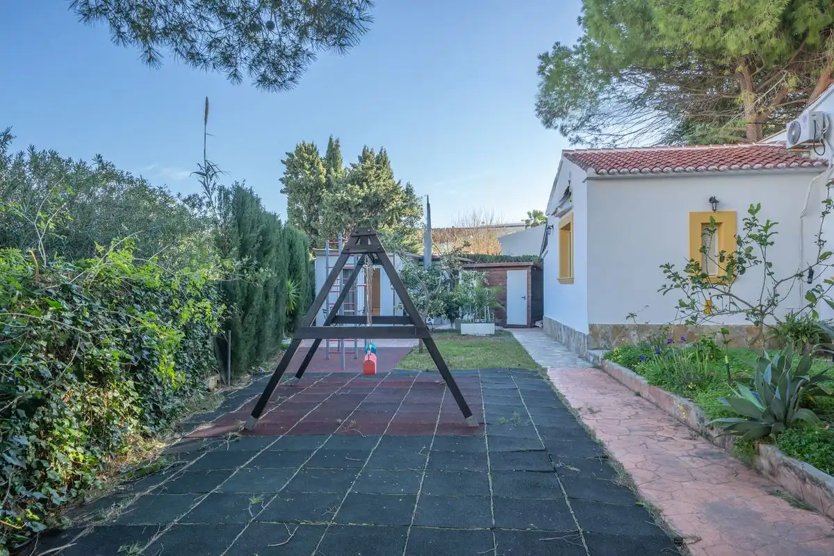 Casa o xalet en venda a Carr. de les Marines a Dénia, Les Bassetes - El Marjal