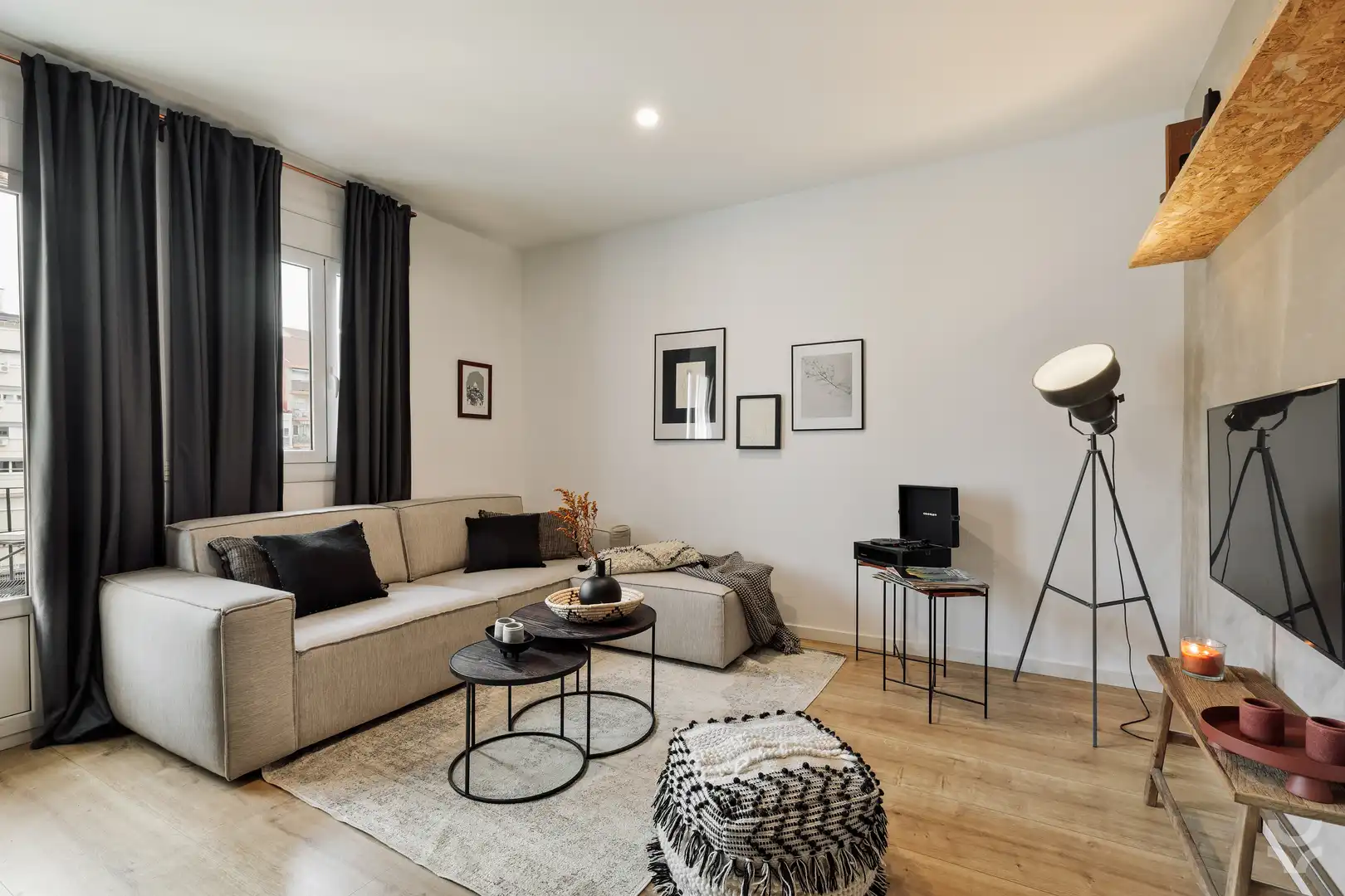Living room of Apartments for rent in Barcelona  with Air Conditioner, Heating and Furnished