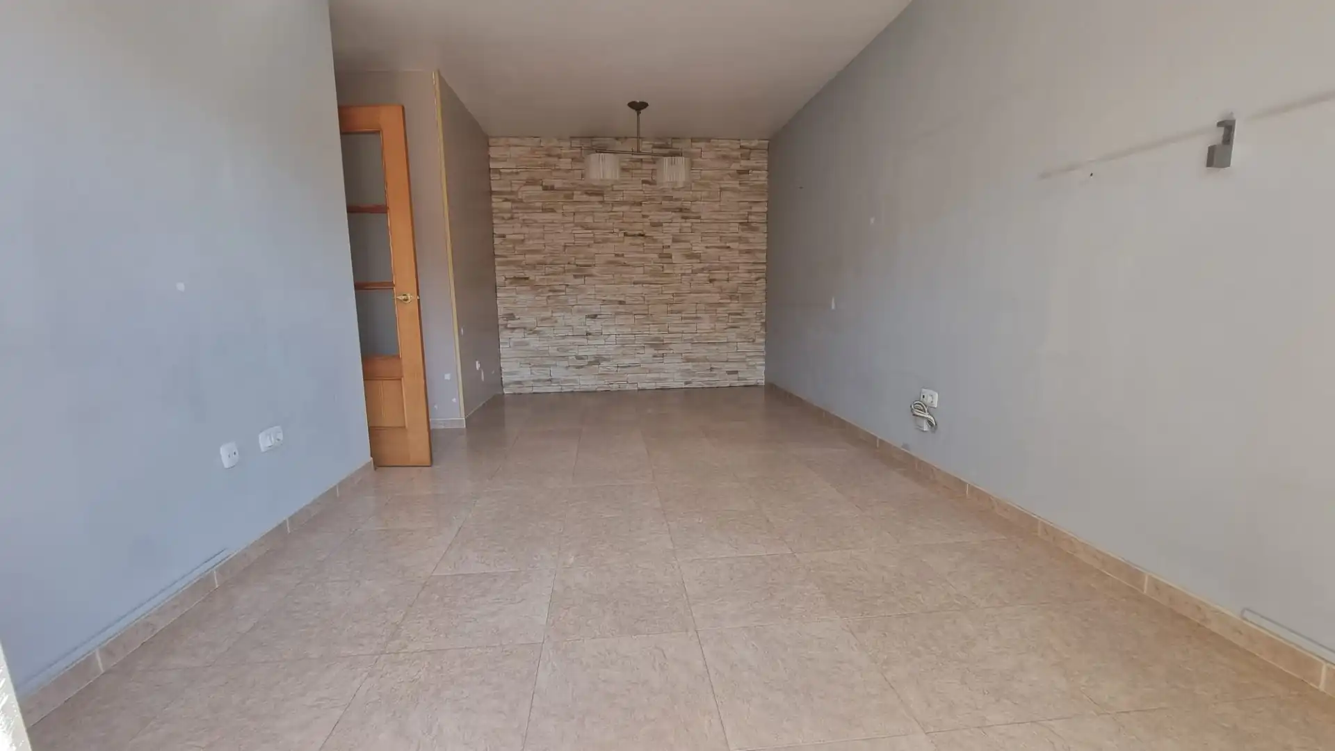 Sala d'estar de Pis en venda en Roquetas de Mar amb Aire condicionat, Balcó i Piscina comunitària