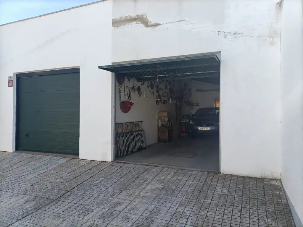 Casa adosada en venda en Badajoz