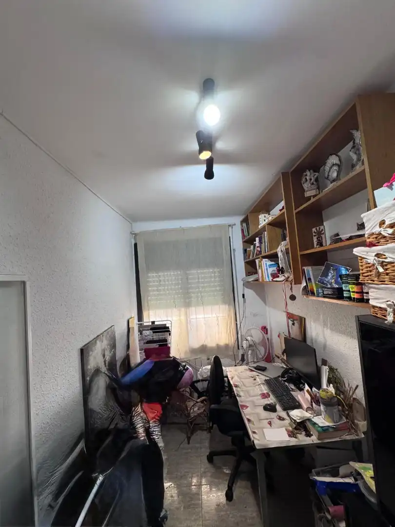 Wohnung zum Verkauf in Badalona mit Heizung, Möbliert und Ofen