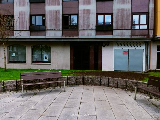 Local comercial en Alquiler en Carballo