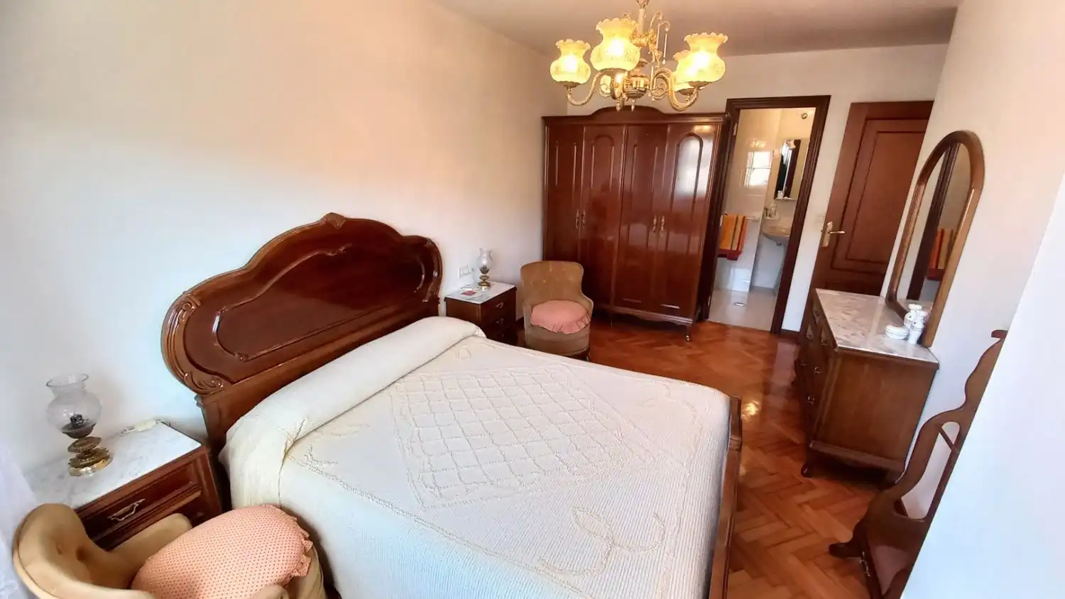 Habitación de Piso en venta en Culleredo con Calefacción, Parquet y Trastero