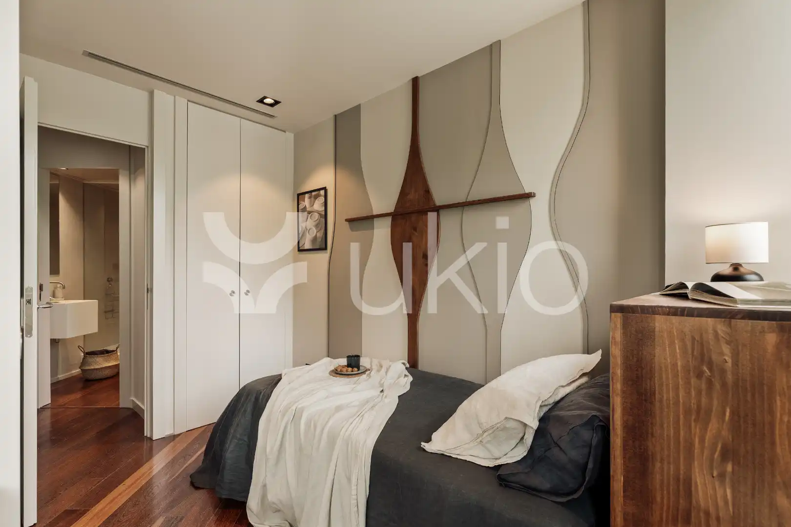 Habitación de Apartamento de alquiler en Barcelona con Aire acondicionado, Calefacción y Amueblado