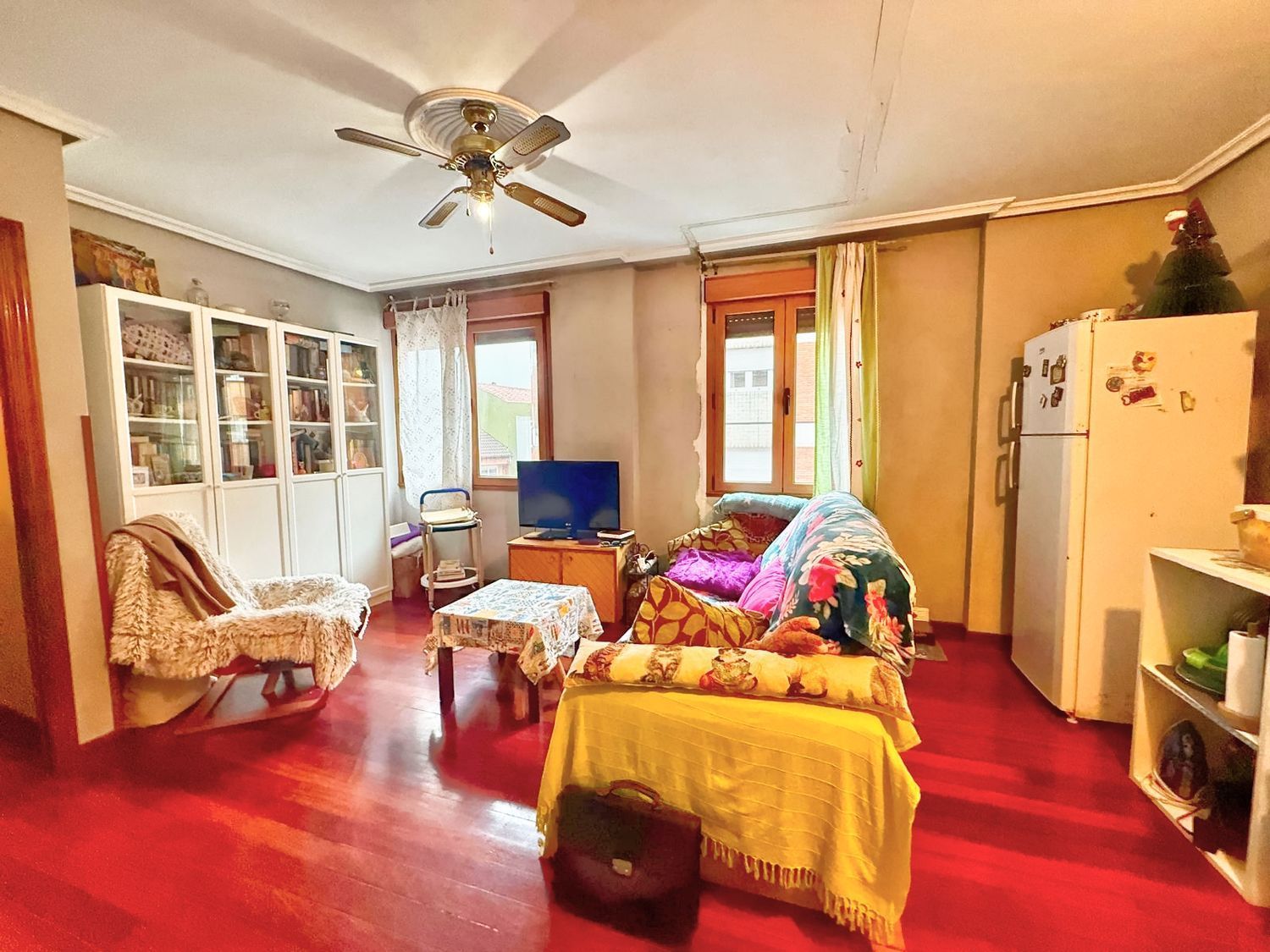 Living room of Flat for sale in Avilés  with Swimming Pool