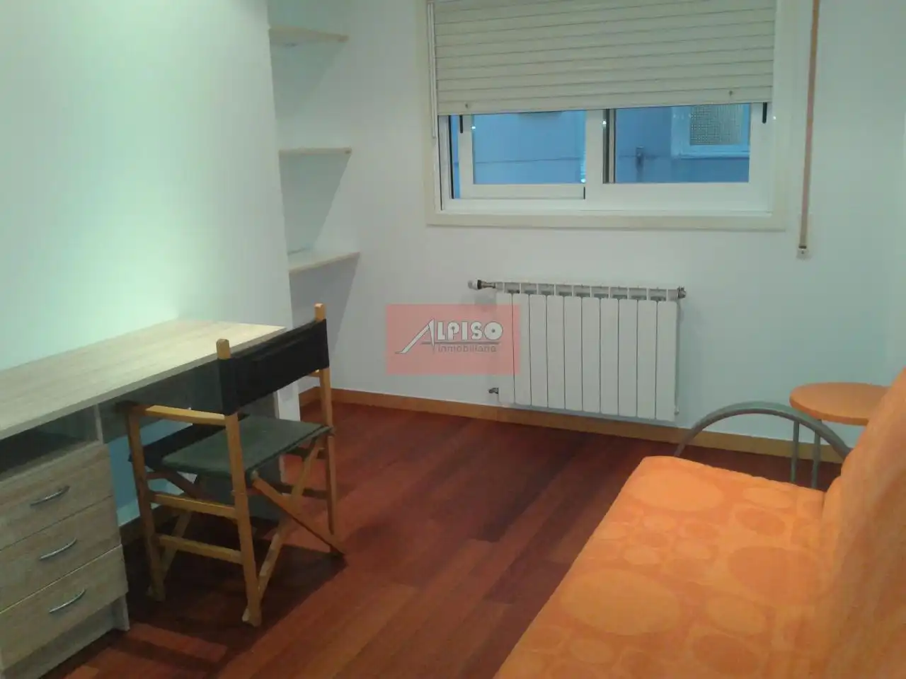 Schlafzimmer von Wohnungen zur Miete in Ourense Capital  mit Heizung, Parkett und Möbliert