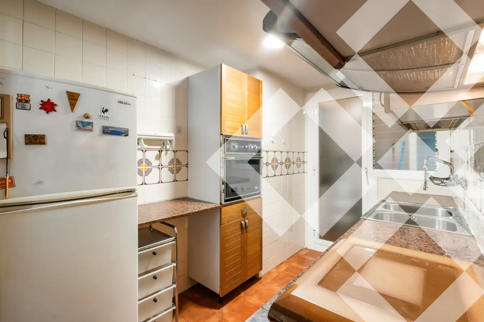 Kitchen of Flat for sale in Barcelona  with Air Conditioner, Terrace and Oven